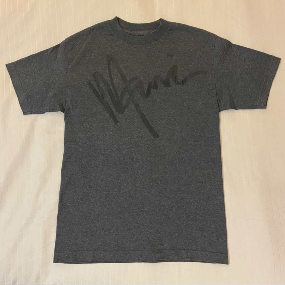 Maui script t-shirt Hawaiian alternative look sz M